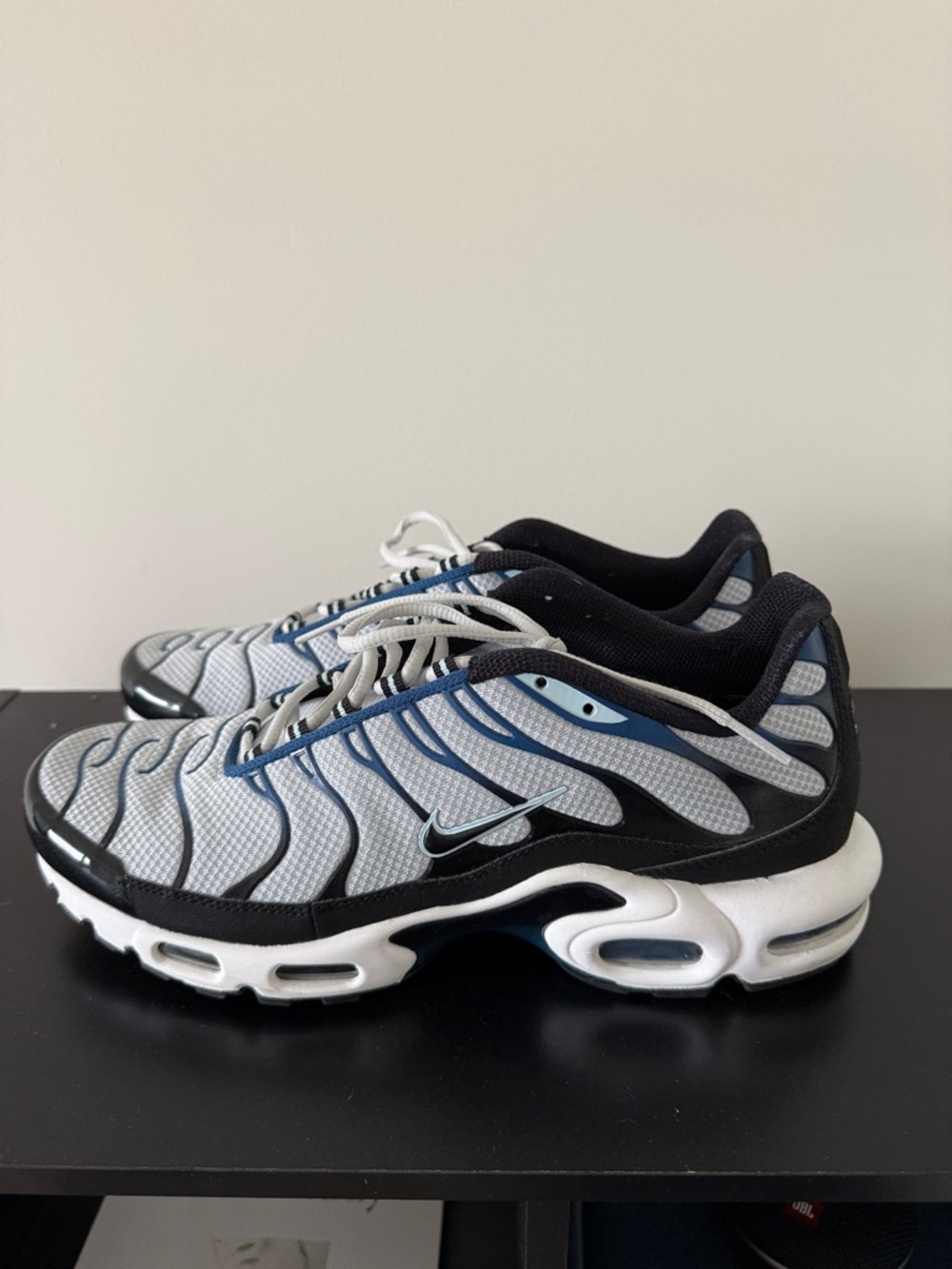 Nike Gray, Black & Blue Mesh Running Shoes